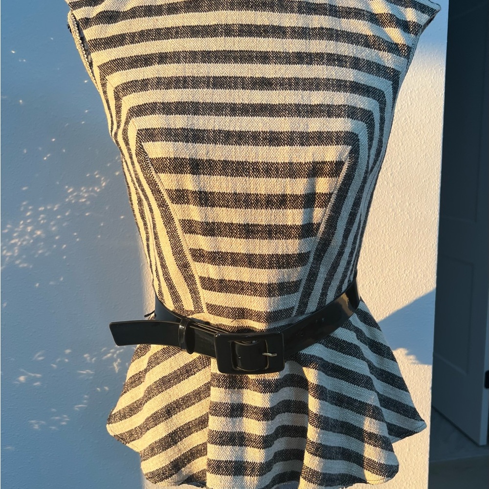 Black/white top, size 4 - Etcetera brand.